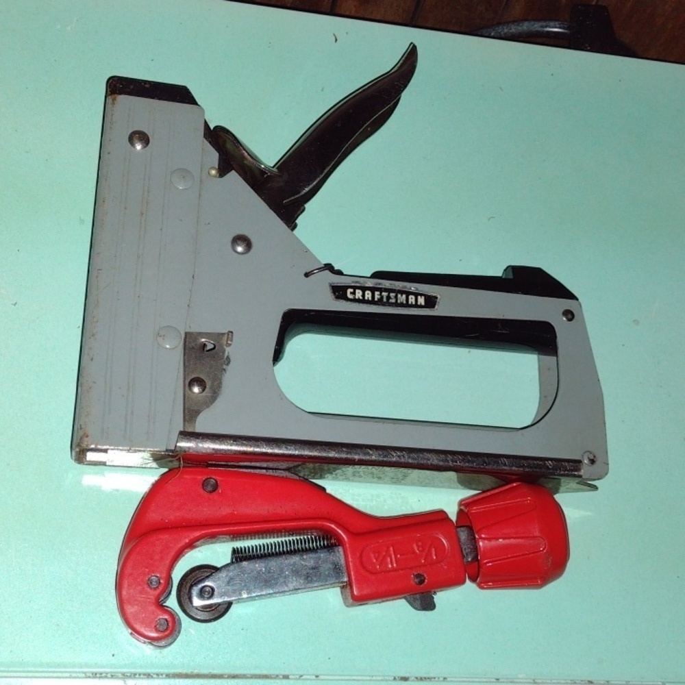 Craftsman Heavy duty stapler and Tube Tool